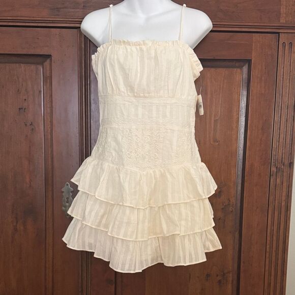 Altar'd State Dresses & Skirts - NWT Altar'd State Nina Ivory Textured Mini Dress Size M